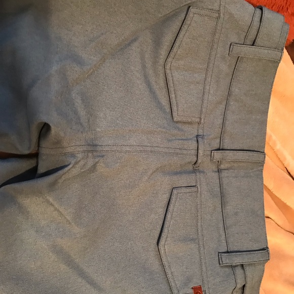 Roxy Cabin snowpants - Picture 2 of 4